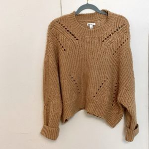 Tan cropped sweater. Size: x-large